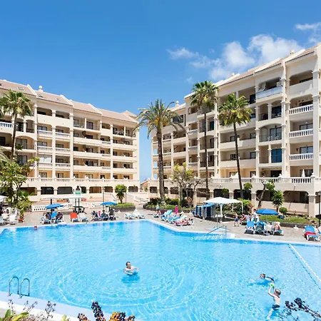 Tranquil Communal Heated Pool *