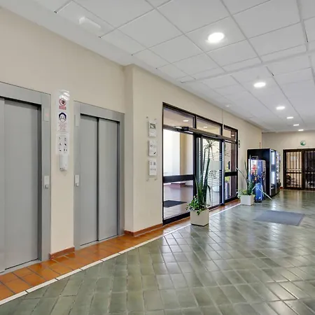 Lejlighed Tranquil Communal Heated Pool