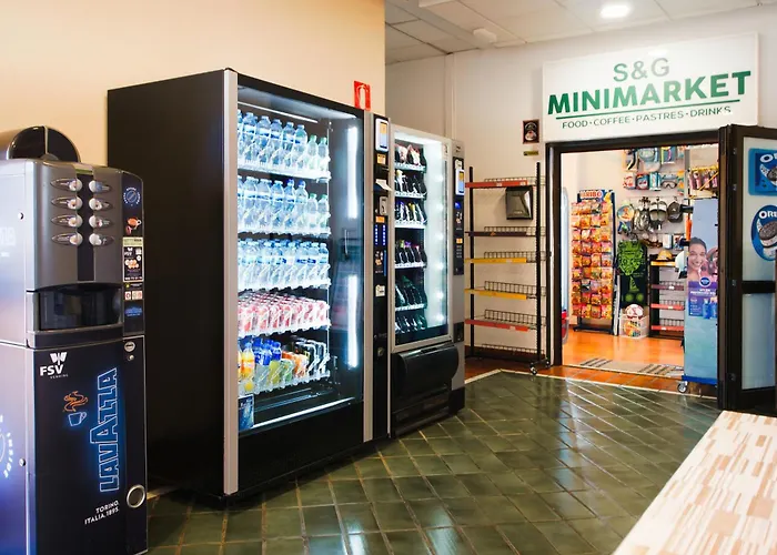 Tranquil Communal Heated Pool Lägenhet *