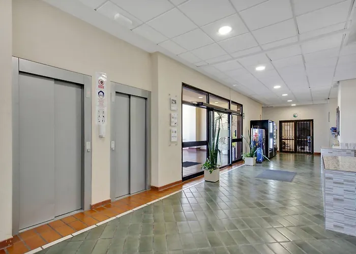 Apartment Tranquil Communal Heated Pool